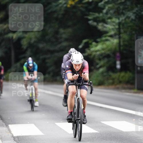 14.09.2025 - Stadtparktriathlon Michael Burmester http://msf.ph/oto/8908828 14.09.2025 09:47:24 Radfahren 443, 447, 454, 486, 575 meine-sportfotos.de