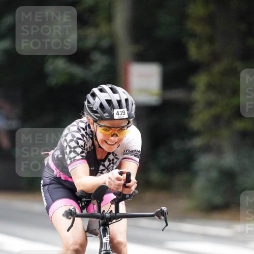 14.09.2025 - Stadtparktriathlon Michael Burmester http://msf.ph/oto/8908878 14.09.2025 09:48:37 Radfahren 439, 440 meine-sportfotos.de