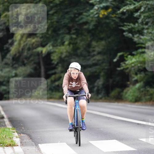 14.09.2025 - Stadtparktriathlon Michael Burmester http://msf.ph/oto/8908892 14.09.2025 09:49:00 Radfahren 446, 452 meine-sportfotos.de