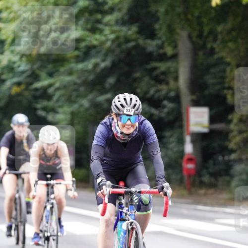 14.09.2025 - Stadtparktriathlon Michael Burmester http://msf.ph/oto/8908898 14.09.2025 09:50:36 Radfahren 465, 477, 537, 545, 547 meine-sportfotos.de