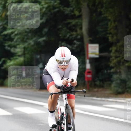 14.09.2025 - Stadtparktriathlon Michael Burmester http://msf.ph/oto/8908906 14.09.2025 09:50:50 Radfahren 498, 594, 604, 610 meine-sportfotos.de