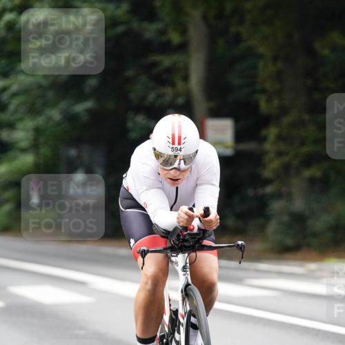 14.09.2025 - Stadtparktriathlon Michael Burmester http://msf.ph/oto/8908907 14.09.2025 09:50:51 Radfahren 498, 563, 594, 604, 610 meine-sportfotos.de