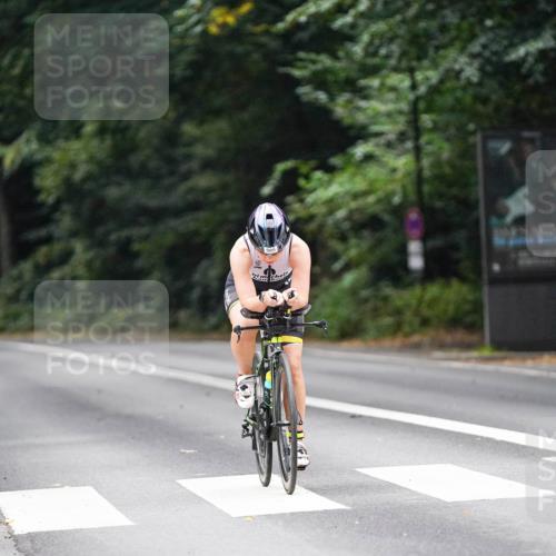 14.09.2025 - Stadtparktriathlon Michael Burmester http://msf.ph/oto/8908938 14.09.2025 09:51:46 Radfahren 467, 505, 584, 620 meine-sportfotos.de