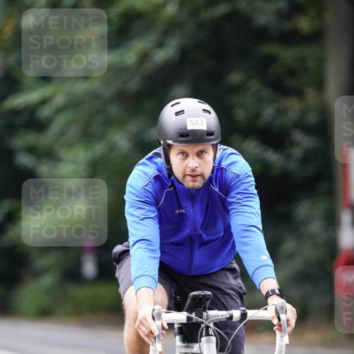 14.09.2025 - Stadtparktriathlon Michael Burmester http://msf.ph/oto/8908949 14.09.2025 09:52:03 Radfahren 456, 541, 583 meine-sportfotos.de