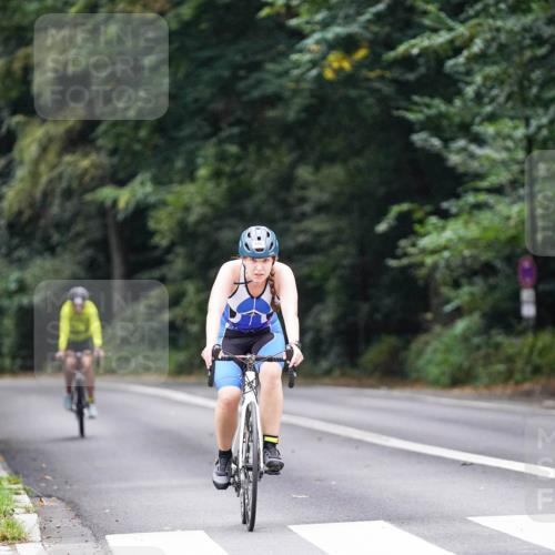 14.09.2025 - Stadtparktriathlon Michael Burmester http://msf.ph/oto/8908951 14.09.2025 09:52:07 Radfahren 456, 494, 541, 583 meine-sportfotos.de