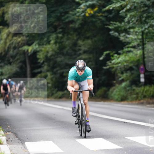 14.09.2025 - Stadtparktriathlon Michael Burmester http://msf.ph/oto/8908959 14.09.2025 09:52:22 Radfahren 448, 549, 574, 617 meine-sportfotos.de