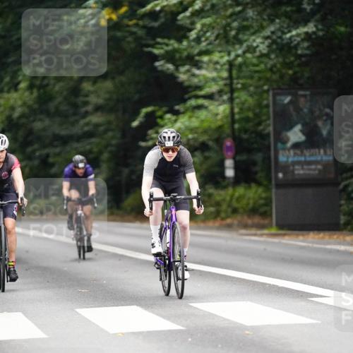 14.09.2025 - Stadtparktriathlon Michael Burmester http://msf.ph/oto/8908962 14.09.2025 09:52:27 Radfahren 448, 549, 574, 608, 617 meine-sportfotos.de