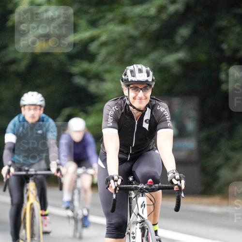 14.09.2025 - Stadtparktriathlon Michael Burmester http://msf.ph/oto/8909070 14.09.2025 09:55:17 Radfahren 458, 509, 532, 534, 536, 571, 573, 578, 592, 602 meine-sportfotos.de