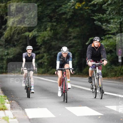14.09.2025 - Stadtparktriathlon Michael Burmester http://msf.ph/oto/8909092 14.09.2025 09:55:49 Radfahren 526, 539, 589, 611 meine-sportfotos.de