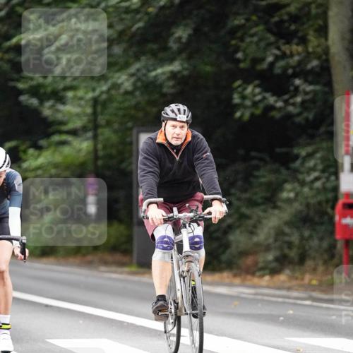 14.09.2025 - Stadtparktriathlon Michael Burmester http://msf.ph/oto/8909094 14.09.2025 09:55:50 Radfahren 526, 539, 589, 611 meine-sportfotos.de