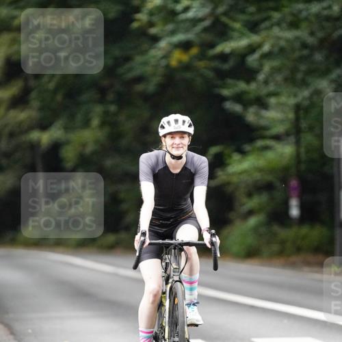 14.09.2025 - Stadtparktriathlon Michael Burmester http://msf.ph/oto/8909096 14.09.2025 09:55:51 Radfahren 526, 539, 611 meine-sportfotos.de