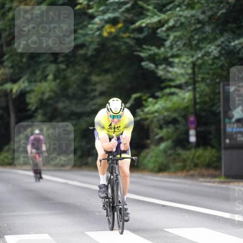 14.09.2025 - Stadtparktriathlon Michael Burmester http://msf.ph/oto/8909106 14.09.2025 09:56:12 Radfahren 521, 531, 593, 615 meine-sportfotos.de