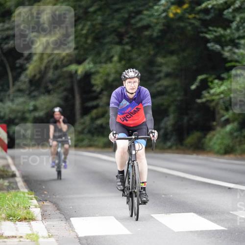 14.09.2025 - Stadtparktriathlon Michael Burmester http://msf.ph/oto/8909114 14.09.2025 09:56:24 Radfahren 527, 531, 566 meine-sportfotos.de