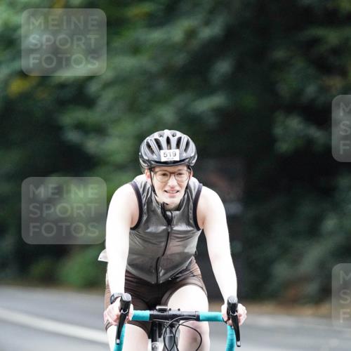 14.09.2025 - Stadtparktriathlon Michael Burmester http://msf.ph/oto/8909134 14.09.2025 09:56:58 Radfahren 519 meine-sportfotos.de