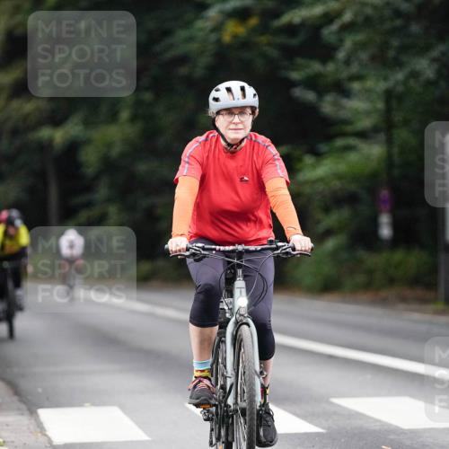 14.09.2025 - Stadtparktriathlon Michael Burmester http://msf.ph/oto/8909142 14.09.2025 09:57:12 Radfahren 542, 562, 586, 588, 594, 605 meine-sportfotos.de