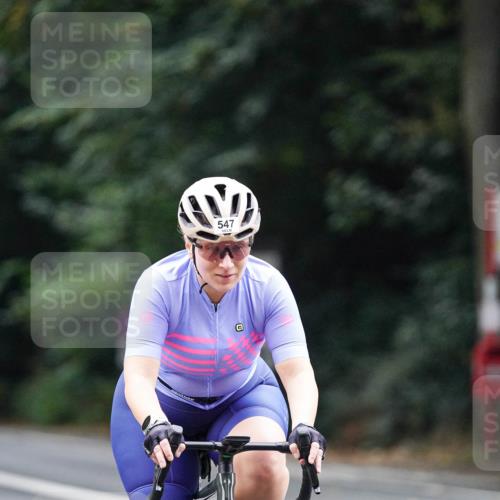 14.09.2025 - Stadtparktriathlon Michael Burmester http://msf.ph/oto/8909161 14.09.2025 09:58:06 Radfahren 547, 563, 610 meine-sportfotos.de