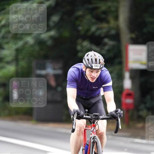 14.09.2025 - Stadtparktriathlon Michael Burmester http://msf.ph/oto/8909173 14.09.2025 09:58:54 Radfahren 549, 599, 604, 617 meine-sportfotos.de
