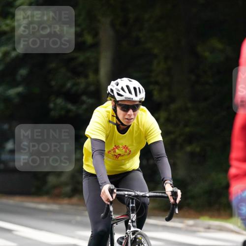 14.09.2025 - Stadtparktriathlon Michael Burmester http://msf.ph/oto/8909177 14.09.2025 09:58:57 Radfahren 537, 549, 599, 604, 617 meine-sportfotos.de