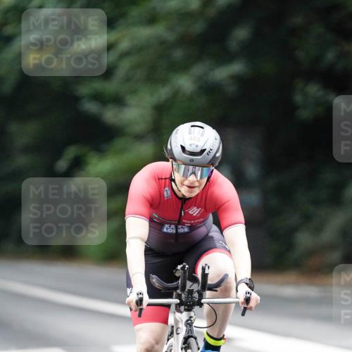 14.09.2025 - Stadtparktriathlon Michael Burmester http://msf.ph/oto/8909185 14.09.2025 09:59:10 Radfahren 465, 537, 570 meine-sportfotos.de