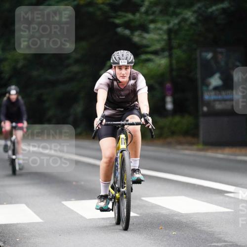 14.09.2025 - Stadtparktriathlon Michael Burmester http://msf.ph/oto/8909195 14.09.2025 09:59:38 Radfahren 518, 541, 558 meine-sportfotos.de