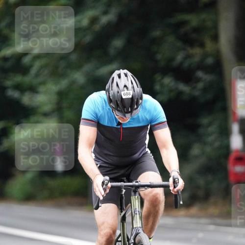 14.09.2025 - Stadtparktriathlon Michael Burmester http://msf.ph/oto/8909204 14.09.2025 10:00:03 Radfahren 608 meine-sportfotos.de