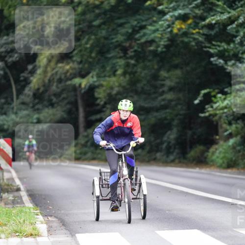 14.09.2025 - Stadtparktriathlon Michael Burmester http://msf.ph/oto/8909206 14.09.2025 10:00:12 Radfahren 582 meine-sportfotos.de