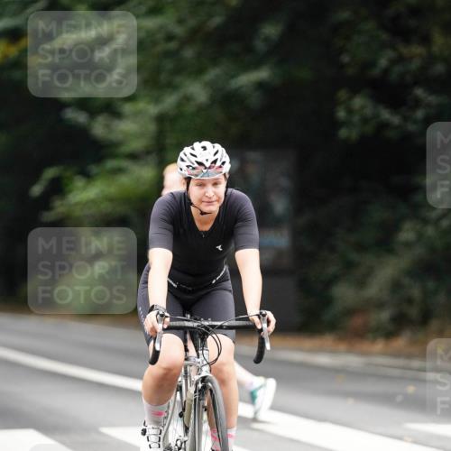 14.09.2025 - Stadtparktriathlon Michael Burmester http://msf.ph/oto/8909211 14.09.2025 10:00:33 Radfahren 524, 556 meine-sportfotos.de