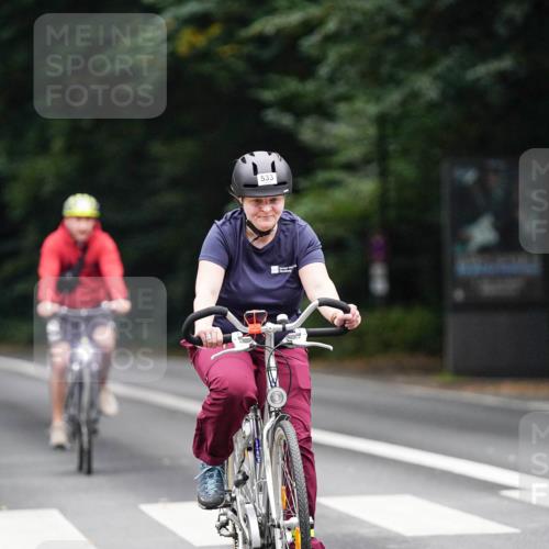 14.09.2025 - Stadtparktriathlon Michael Burmester http://msf.ph/oto/8909224 14.09.2025 10:01:01 Radfahren 533, 548, 550, 606, 614, 616, 620 meine-sportfotos.de