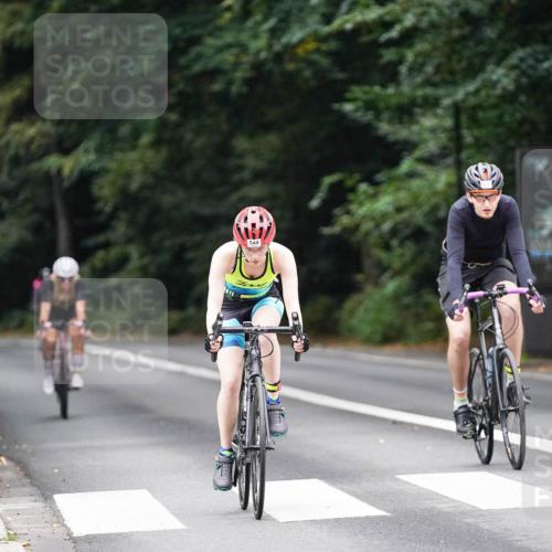 14.09.2025 - Stadtparktriathlon Michael Burmester http://msf.ph/oto/8909265 14.09.2025 10:02:00 Radfahren 544, 595, 660 meine-sportfotos.de
