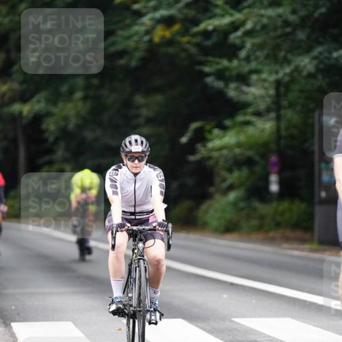 14.09.2025 - Stadtparktriathlon Michael Burmester http://msf.ph/oto/8909286 14.09.2025 10:02:25 Radfahren 515, 555, 559, 561, 573, 593 meine-sportfotos.de