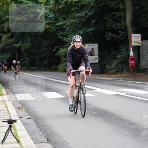 14.09.2025 - Stadtparktriathlon Michael Burmester http://msf.ph/oto/8909427 14.09.2025 10:07:25 Radfahren 524, 537, 541, 548 meine-sportfotos.de
