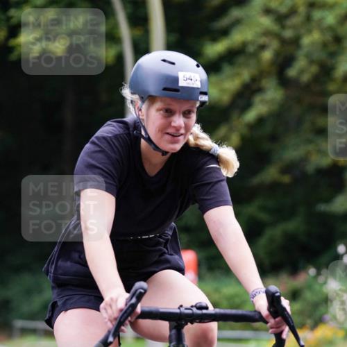 14.09.2025 - Stadtparktriathlon Michael Burmester http://msf.ph/oto/8909444 14.09.2025 10:07:35 Radfahren 524, 537, 545, 548 meine-sportfotos.de