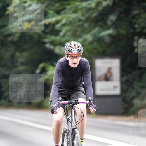 14.09.2025 - Stadtparktriathlon Michael Burmester http://msf.ph/oto/8909492 14.09.2025 10:09:17 Radfahren 518, 595, 597, 606 meine-sportfotos.de