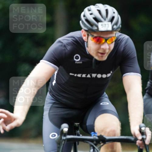 14.09.2025 - Stadtparktriathlon Michael Burmester http://msf.ph/oto/8909505 14.09.2025 10:09:29 Radfahren 555, 573, 599, 606 meine-sportfotos.de