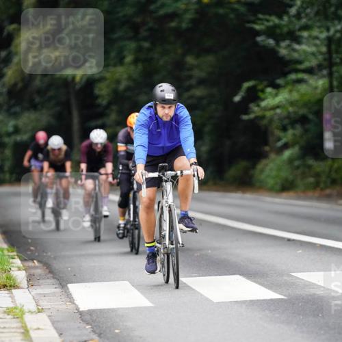 14.09.2025 - Stadtparktriathlon Michael Burmester http://msf.ph/oto/8909509 14.09.2025 10:09:36 Radfahren 512, 525, 551, 583, 599, 660 meine-sportfotos.de