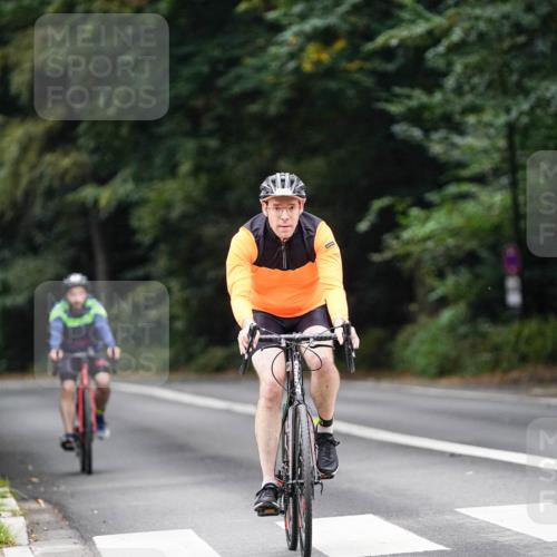 14.09.2025 - Stadtparktriathlon Michael Burmester http://msf.ph/oto/8909524 14.09.2025 10:09:54 Radfahren 523, 581, 609, 615 meine-sportfotos.de