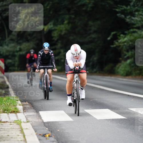 14.09.2025 - Stadtparktriathlon Michael Burmester http://msf.ph/oto/8909537 14.09.2025 10:10:21 Radfahren 544, 561, 577, 594 meine-sportfotos.de