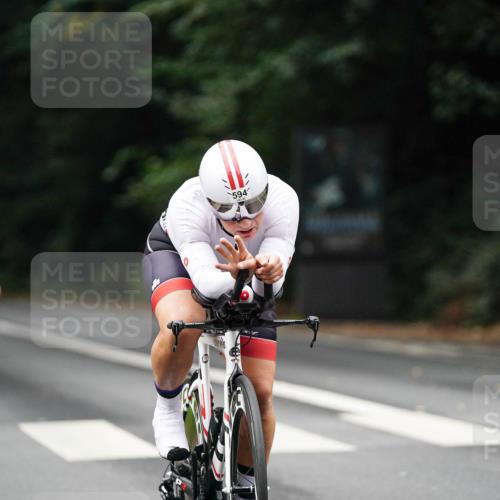 14.09.2025 - Stadtparktriathlon Michael Burmester http://msf.ph/oto/8909540 14.09.2025 10:10:22 Radfahren 544, 561, 577, 594 meine-sportfotos.de