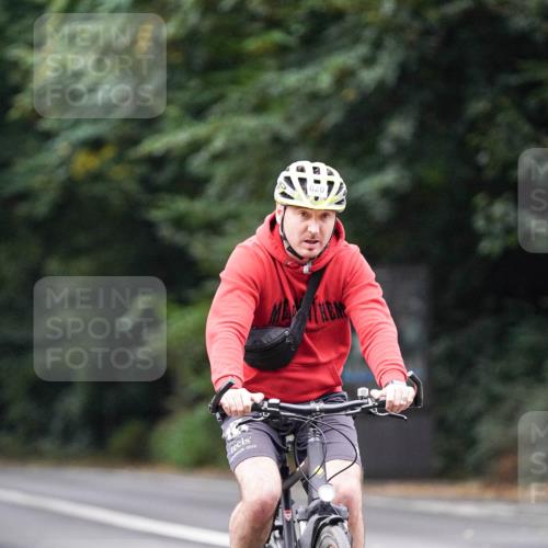 14.09.2025 - Stadtparktriathlon Michael Burmester http://msf.ph/oto/8909552 14.09.2025 10:10:46 Radfahren 514, 529, 564, 620 meine-sportfotos.de