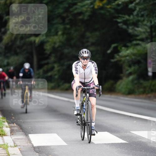 14.09.2025 - Stadtparktriathlon Michael Burmester http://msf.ph/oto/8909580 14.09.2025 10:11:45 Radfahren 515, 534, 592 meine-sportfotos.de