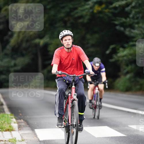 14.09.2025 - Stadtparktriathlon Michael Burmester http://msf.ph/oto/8909592 14.09.2025 10:11:56 Radfahren 539, 549, 558, 611 meine-sportfotos.de