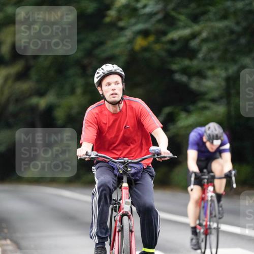 14.09.2025 - Stadtparktriathlon Michael Burmester http://msf.ph/oto/8909593 14.09.2025 10:11:57 Radfahren 539, 549, 558, 611 meine-sportfotos.de