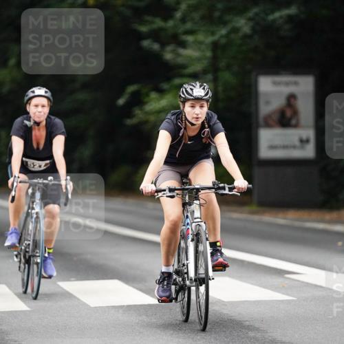 14.09.2025 - Stadtparktriathlon Michael Burmester http://msf.ph/oto/8909634 14.09.2025 10:13:28 Radfahren 521, 522, 526, 527, 546, 586 meine-sportfotos.de
