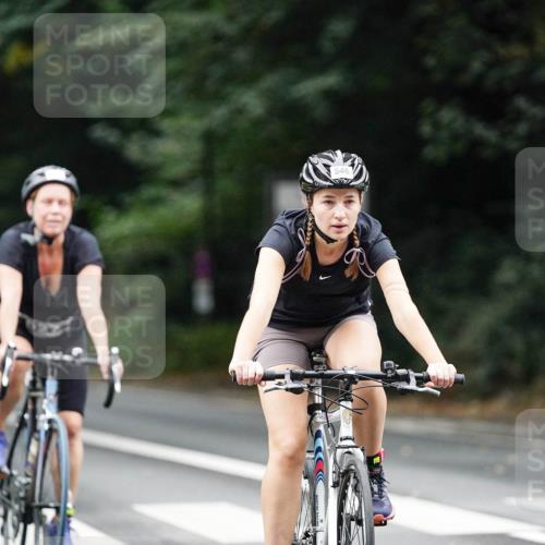 14.09.2025 - Stadtparktriathlon Michael Burmester http://msf.ph/oto/8909636 14.09.2025 10:13:29 Radfahren 521, 526, 527, 546, 586 meine-sportfotos.de