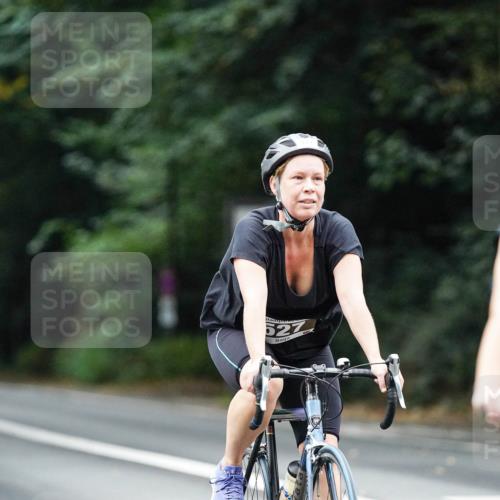 14.09.2025 - Stadtparktriathlon Michael Burmester http://msf.ph/oto/8909637 14.09.2025 10:13:30 Radfahren 521, 526, 527, 546 meine-sportfotos.de