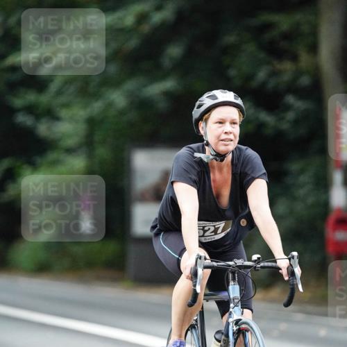 14.09.2025 - Stadtparktriathlon Michael Burmester http://msf.ph/oto/8909638 14.09.2025 10:13:30 Radfahren 521, 526, 527, 546 meine-sportfotos.de