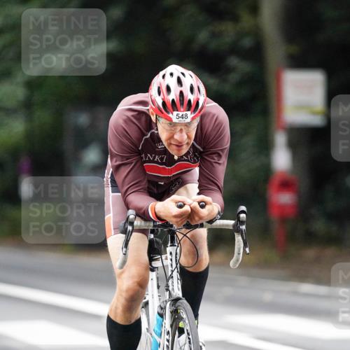 14.09.2025 - Stadtparktriathlon Michael Burmester http://msf.ph/oto/8909646 14.09.2025 10:14:01 Radfahren 548, 553 meine-sportfotos.de