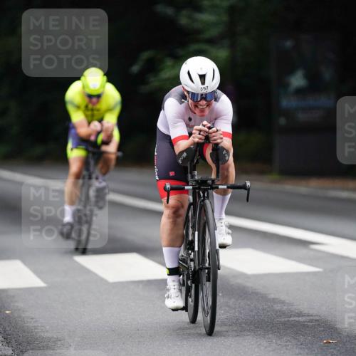 14.09.2025 - Stadtparktriathlon Michael Burmester http://msf.ph/oto/8909684 14.09.2025 10:15:12 Radfahren 541, 567, 575, 593, 597, 604, 605 meine-sportfotos.de