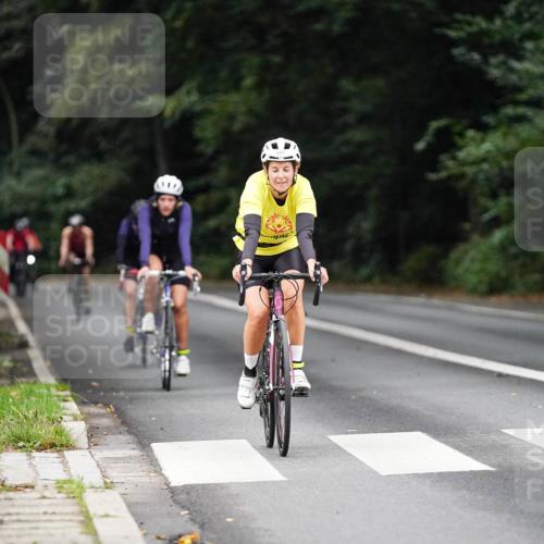 14.09.2025 - Stadtparktriathlon Michael Burmester http://msf.ph/oto/8909705 14.09.2025 10:16:03 Radfahren 537, 607, 618, 624, 681 meine-sportfotos.de