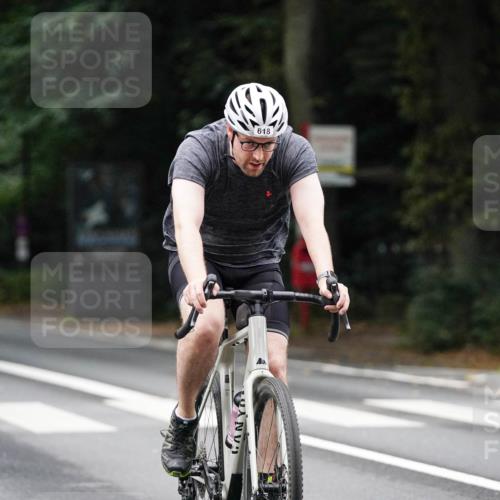 14.09.2025 - Stadtparktriathlon Michael Burmester http://msf.ph/oto/8909709 14.09.2025 10:16:07 Radfahren 537, 607, 618, 624, 681 meine-sportfotos.de